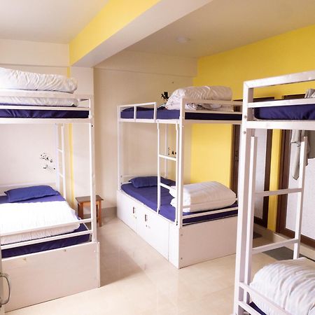 Tag Along Backpackers Hostel กังต็อก ภายนอก รูปภาพ