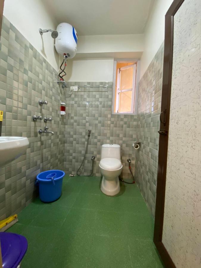 Tag Along Backpackers Hostel กังต็อก ภายนอก รูปภาพ