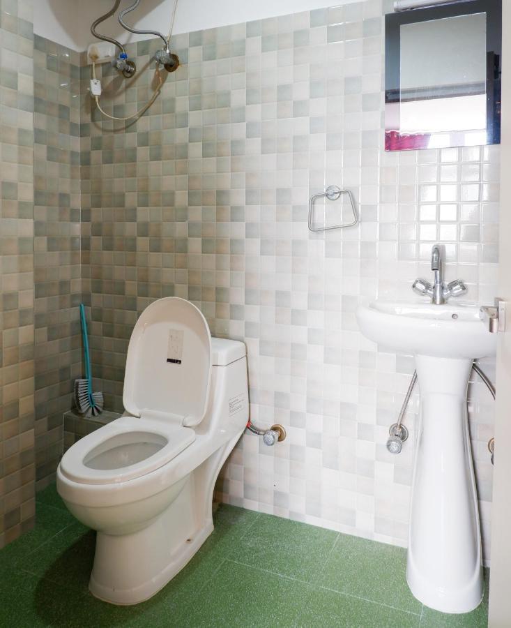 Tag Along Backpackers Hostel กังต็อก ภายนอก รูปภาพ
